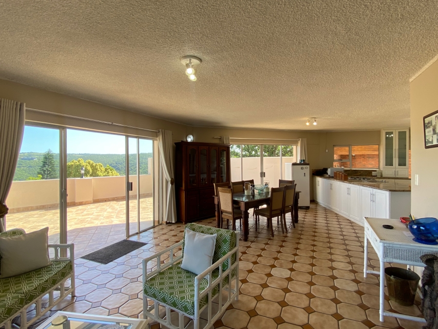 5 Bedroom Property for Sale in Cintsa East Eastern Cape